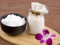 کافور چیست و چه خواصی دارد؟