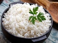پخت برنج با این روغن هرگز چاق تان نمی کند