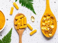 ترکیب طلایی؛ فواید شگفت انگیز زردچوبه و روغن ماهی