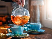 ۷ چای گیاهی برای تسکین طبیعی سردرد