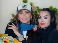 نیکی مظفری، مهمان ویژه نمایش مشترک احمد مهرانفر و مونا فائزپور + عکس