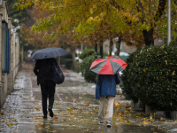 آسمان ابری و بارانی در تهران