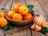 ۲ میوه پرطرفدار پاییزی که دوست کبد و کلیه شما هستند