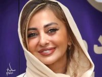 «نفیسه روشن» با کت سفید گلدوزی‌شده در جایزه امیر؛ ترکیبی شیک و باوقار‌ (عکس)