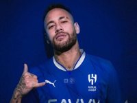 هدیه ۸۰ میلیاردی عربستانی‌ها به نیمار + عکس