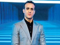 مهاجرت دوباره علی کریمی؛ محل زندگی جدید جادوگر لو رفت!