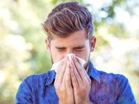 چرا آلرژی‌های فصلی هر سال شدیدتر می‌شوند؟