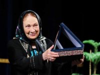 پری امیرحمزه، در سوگ فرزند نشست