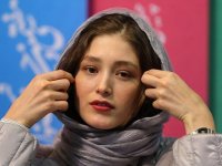 پاسخ فرشته حسینی به شیطنت مجری؛حتی یک روز هم در سینمای ایران تحقیر نشدم