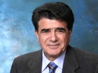 محمدرضا شجریان در کنار دیوار برلین پیش از فروپاشی+ عکس