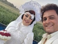 یکتا ناصر در لباس عروس، پشت نیسان آبی+عکس