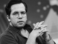 حامد سلطانی، مجری صداوسیما در تشییع همسر و فرزندش چه گفت؟