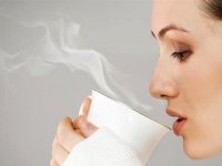 با فواید نوشیدن آب داغ آشنا شوید