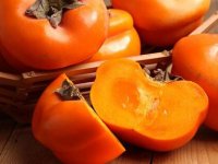 آیا خرمالو واقعا باعث انسداد روده می‌شود؟