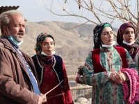 سعید آقاخانی و بازیگران "نون خ "در راه چابهار