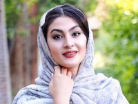 تصویری از تیپ جدید مریم مومن پشت فرمان+عکس
