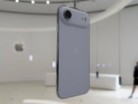 آغاز عرضه آیفون جدید در ایران با قیمت نجومی