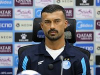 واکنش رامین رضاییان پس از نیمکت‌نشینی در استقلال: همه‌چیز درست می‌شود + عکس