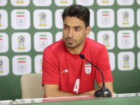 توهین شجاع خلیل‌زاده به مردم ایران: خیلی از مغزشان استفاده نمی‌کنند + عکس