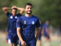 مدافع استقلال دربی را از دست داد