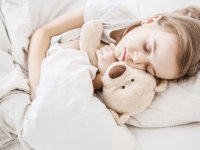 نقش خواب و استراحت در رشد روانشناختی کودکان