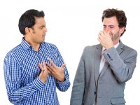 اگر بدنتان بوی بد میدهد، این ۳ ویتامین را بخورید