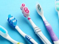 طول عمر استفاده از یک مسواک چه‌قدر است؟