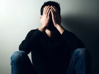 چرا جوان‌ها از پیرها غمگین‌تر هستند؟