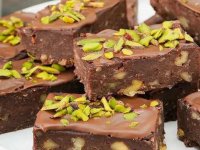 طرز تهیه کیک بیسکوییتی پوینگی