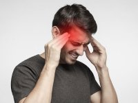 چه نوع شکلاتی عامل سردرد است؟