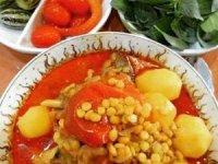 طرز تهیه آبگوشت مرغ با لپه
