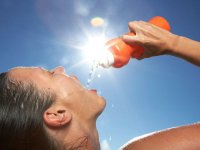 تاثیرات هوای خیلی گرم روی بدن انسان