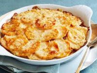 طرز تهیه گراتن سیب‌زمینی با گوشت چرخ‌کرده