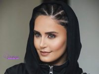 عکس هنری الناز شاکردوست در یک کافه