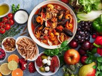 چرا رژیم مدیترانه‌ای یکی از سالم‌ترین رژیم‌های غذایی است؟