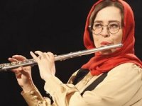 چرا فلوت زدن مهراوه شریفی نیا سانسور شد؟ + عکس