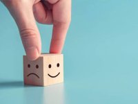 دلایل تفاوت رفتاری افراد بیرون و داخل خانه