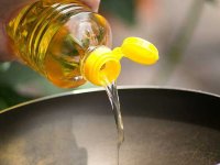 کدام روغن واقعاً برای پخت‌و‌پز سالم‌تر است؟