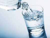 چند اشتباه رایج درباره نوشیدن آب