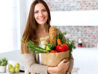 نقش تغذیه در پیشگیری از عفونت‌های سیستم تناسلی زنان