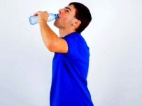 ۶ راهکار طب سنتی برای مقابله با گرمازدگی