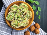 مهم‌ترین خواص گردو با پنیر که باید بدانید