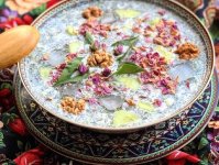 طرز تهیه غذایی آب دوغ خیار خوشمزه ؛ مخصوص چله تابستان