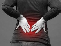 درد بالای کمر در خانم ها چه دلیلی دارد؟