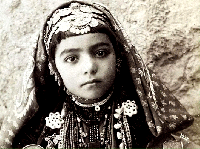 سفر به عصر قاجار؛ از زن خَرسوار تا مرد آتش‌خوار