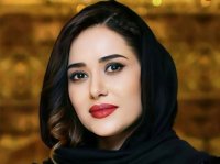 ظاهر متفاوت پریناز ایزدیار در اکران «زن و بچه»