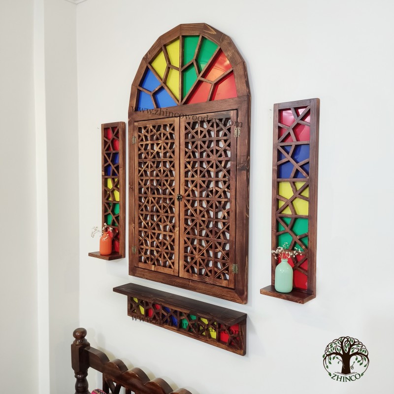 پنجره سنتی با طلق همراه با کناره و شلف زیر