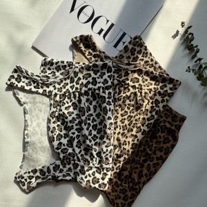 کراپ تاپ پلنگی جلو کشدار  کد ۴۳۸