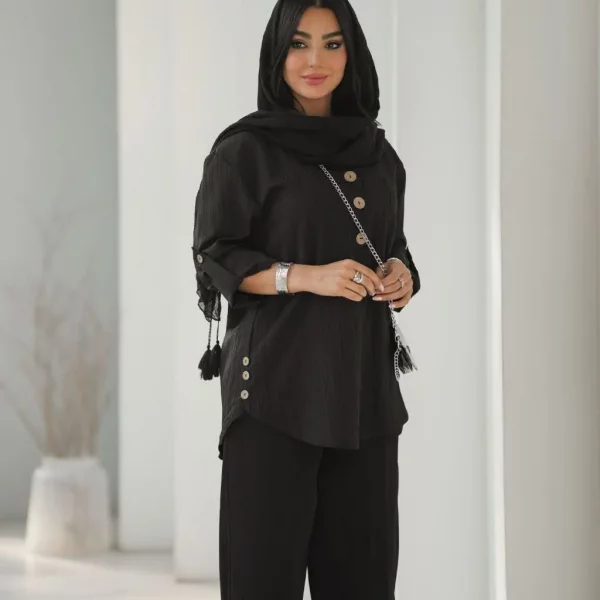 شومیز مشکی آیوا زنانه مدل سه‌دکمه