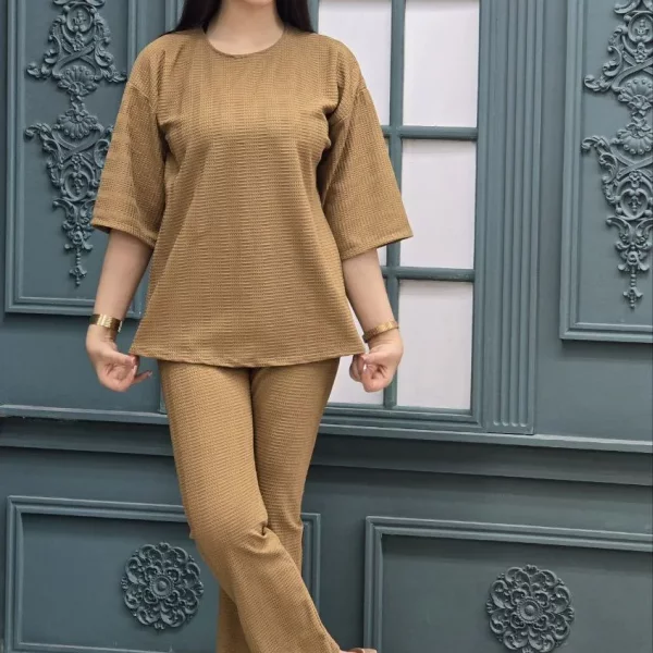 ست مانتو شلوار یقه گرد